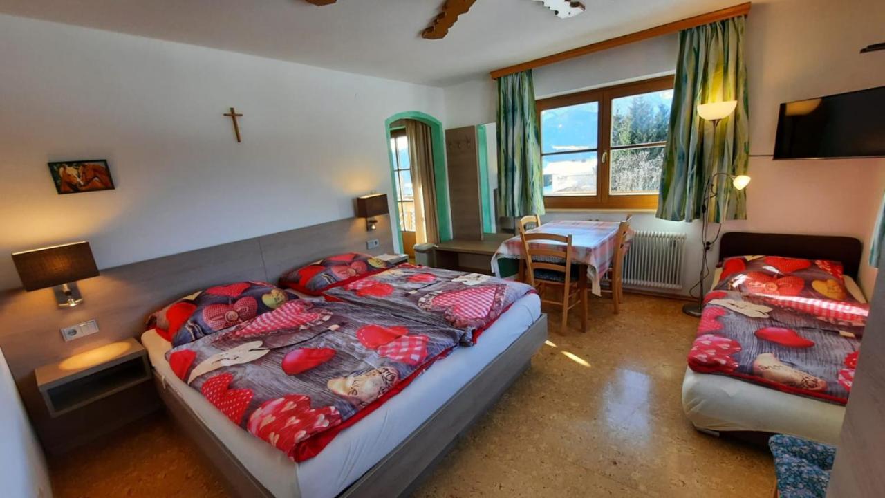 Bauernhof Biohof Haus Wieser *